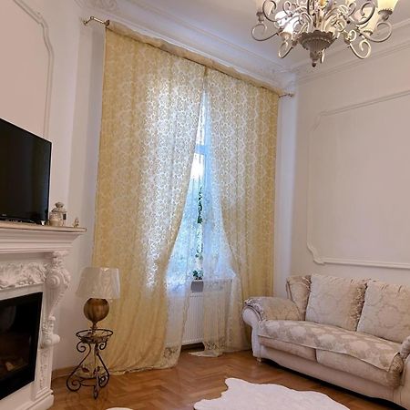 Goldenapartmentlviv Lviv Exterior foto