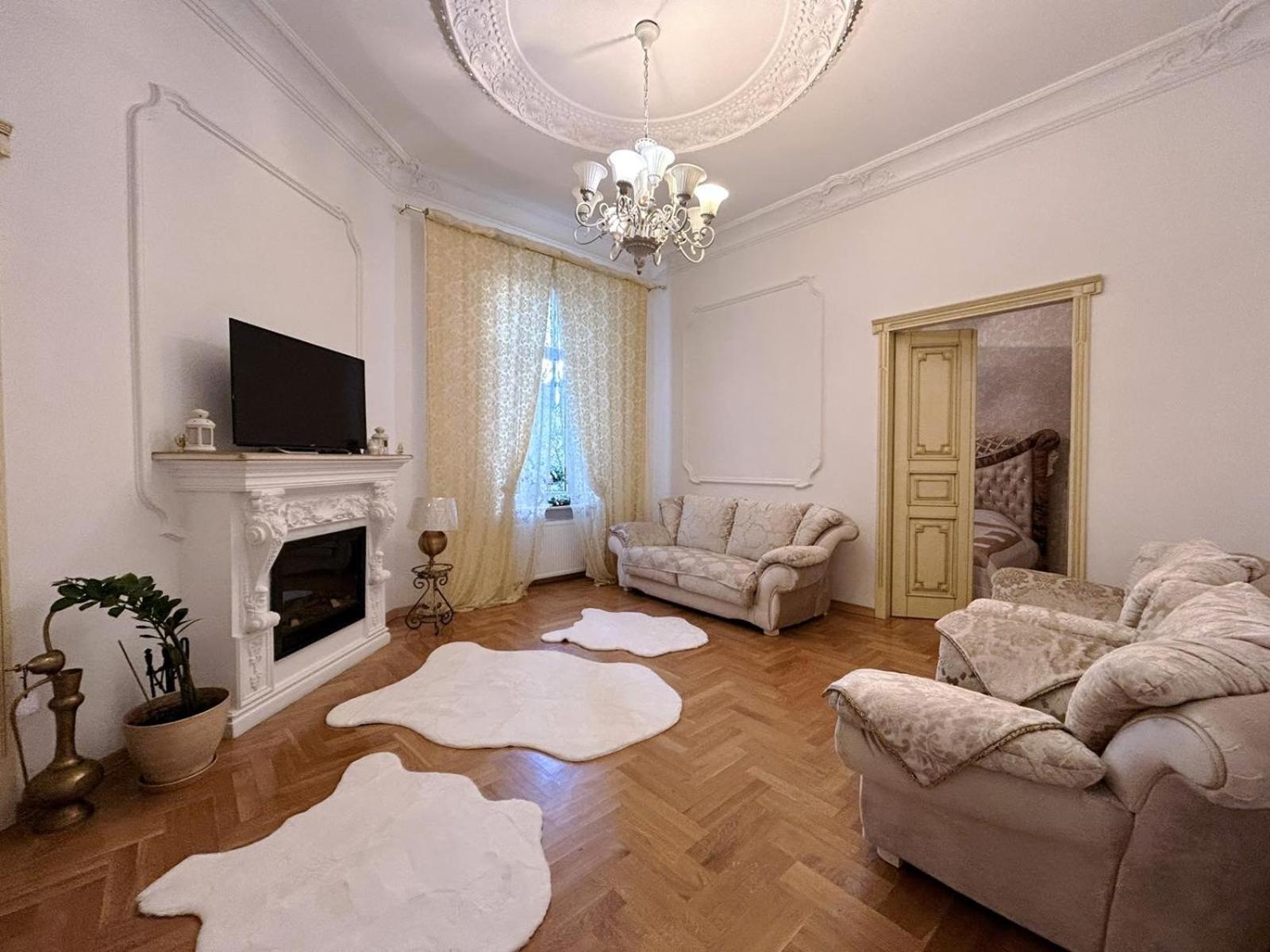Goldenapartmentlviv Lviv Exterior foto